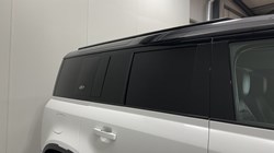 2021 (70) LAND ROVER DEFENDER 3.0 D250 HSE 110 5dr Auto 5492273