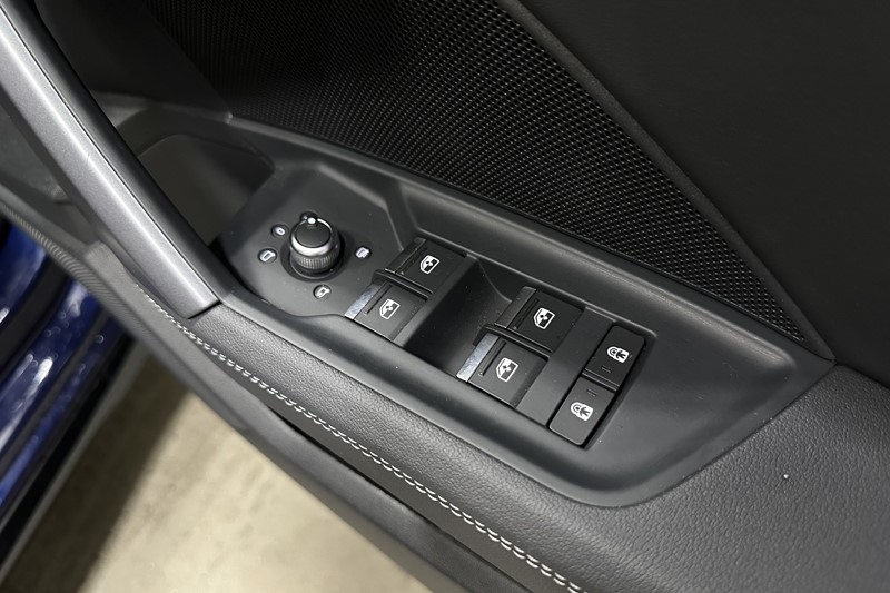 2024 (74) AUDI A3 35 TFSI Black Edition 5dr 5500543