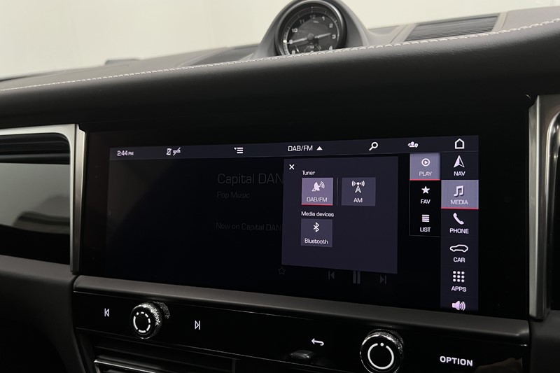 2023 (73) PORSCHE MACAN 5dr PDK 5510241