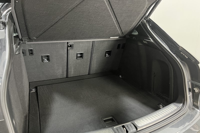 2023 (73) PORSCHE MACAN 5dr PDK 5510248