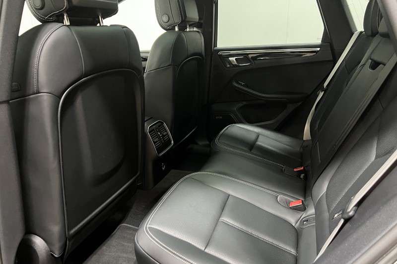 2023 (73) PORSCHE MACAN 5dr PDK 5510245