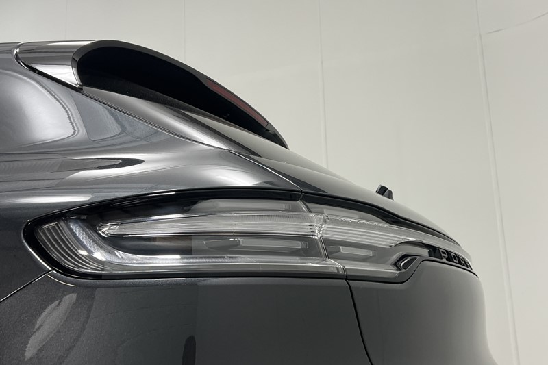 2023 (73) PORSCHE MACAN 5dr PDK 5510250