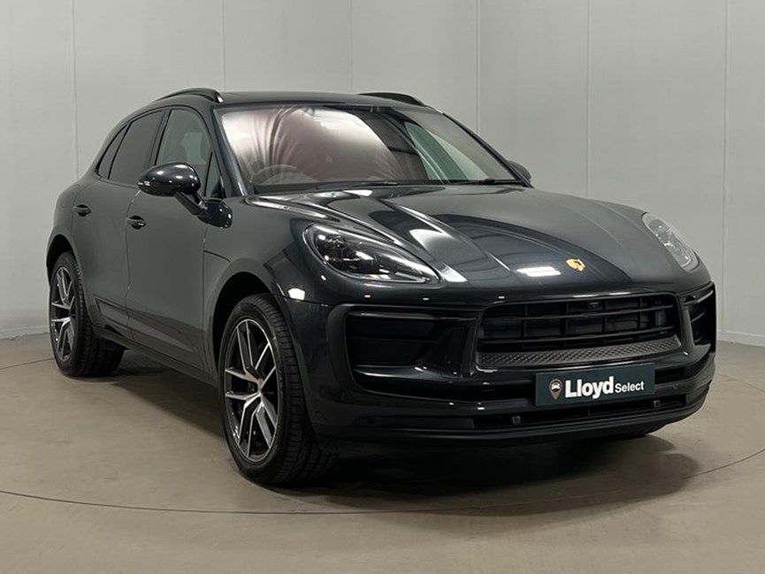 2023 (73) PORSCHE MACAN 5dr PDK