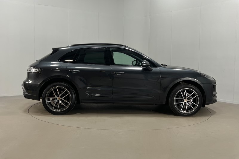 2023 (73) PORSCHE MACAN 5dr PDK 5510212