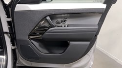 2023 (23) LAND ROVER RANGE ROVER SPORT 3.0 D300 Dynamic SE 5dr Auto 5516576