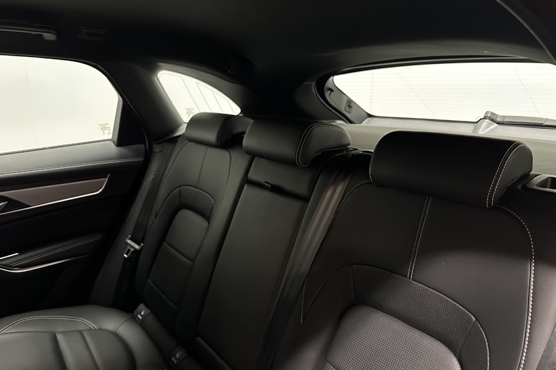 2023 (73) JAGUAR F-PACE 2.0 D200 R-Dynamic S 5dr Auto AWD 5520881