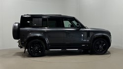 2022 (72) LAND ROVER DEFENDER 3.0 D300 X-Dynamic SE 110 5dr Auto 5521415