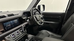 2022 (72) LAND ROVER DEFENDER 3.0 D300 X-Dynamic SE 110 5dr Auto 5521451