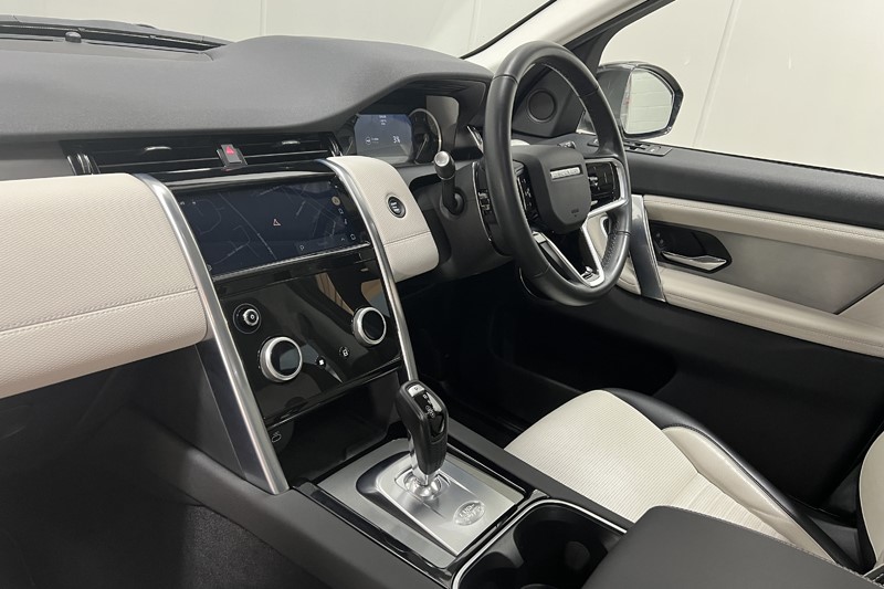 2022 (72) LAND ROVER DISCOVERY SPORT 1.5 P300e Urban Edition 5dr Auto [5 Seat] 5527616