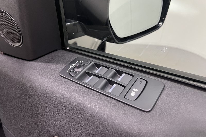 2022 (72) LAND ROVER DISCOVERY SPORT 1.5 P300e Urban Edition 5dr Auto [5 Seat] 5527595