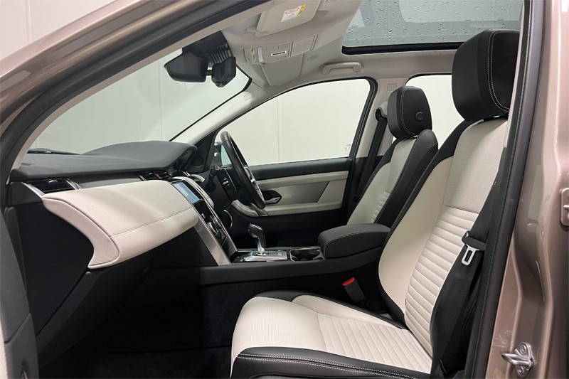 2022 (72) LAND ROVER DISCOVERY SPORT 1.5 P300e Urban Edition 5dr Auto [5 Seat] 5527584