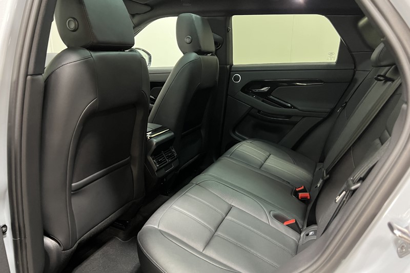 2025 (75) LAND ROVER RANGE ROVER EVOQUE 2.0 D200 Dynamic SE 5dr Auto 5528316