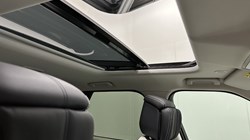 2024 (74) LAND ROVER DISCOVERY 3.0 D350 Dynamic HSE 5dr Auto 5543210