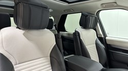 2024 (74) LAND ROVER DISCOVERY 3.0 D350 Dynamic HSE 5dr Auto 5543207