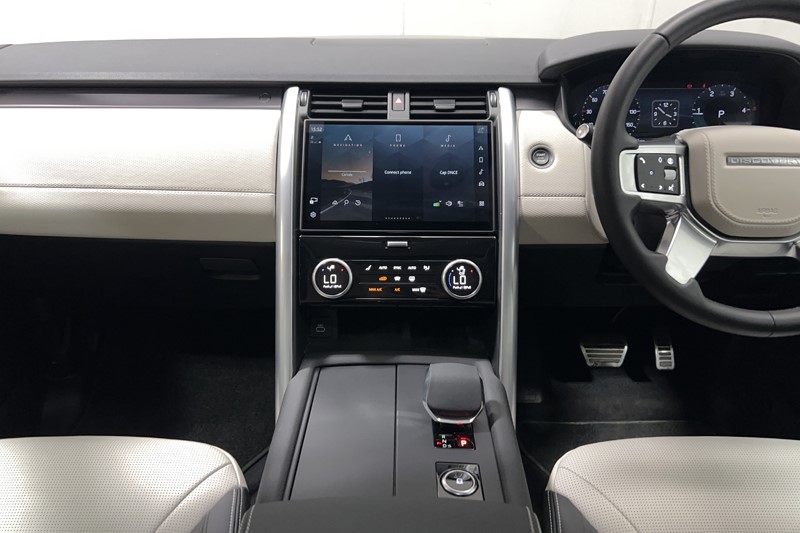2025 (74) LAND ROVER DISCOVERY 3.0 D350 Dynamic HSE 5dr Auto 5539595