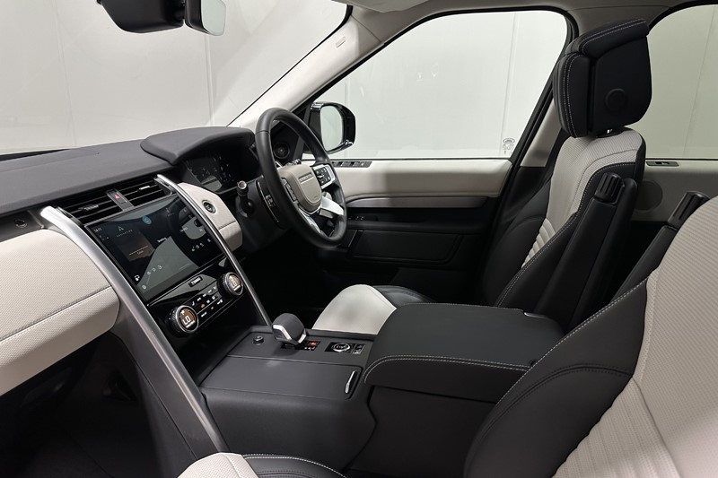 2025 (25) LAND ROVER DISCOVERY 3.0 D350 Dynamic HSE 5dr Auto 5543168