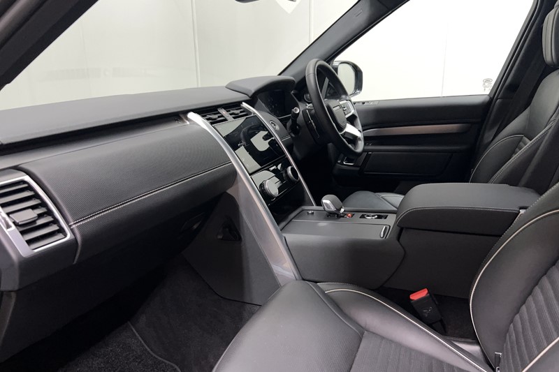 2023 (73) LAND ROVER DISCOVERY 3.0 D300 Dynamic HSE 5dr Auto 5539682
