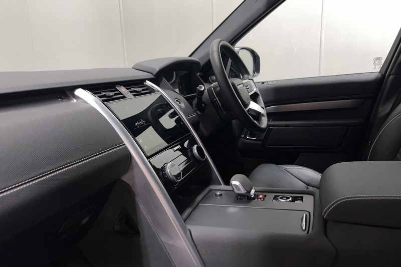 2023 (73) LAND ROVER DISCOVERY 3.0 D300 Dynamic HSE 5dr Auto 5539683