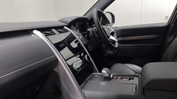 2023 (73) LAND ROVER DISCOVERY 3.0 D300 Dynamic HSE 5dr Auto 5539683