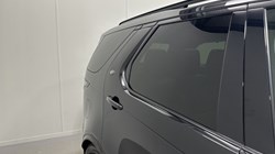2024 (74) LAND ROVER DISCOVERY 3.0 D350 Metropolitan Edition 5dr Auto 5543632