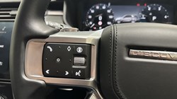 2024 (74) LAND ROVER DISCOVERY 3.0 D350 Metropolitan Edition 5dr Auto 5543598