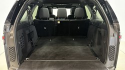 2024 (74) LAND ROVER DISCOVERY 3.0 D350 Metropolitan Edition 5dr Auto 5543625