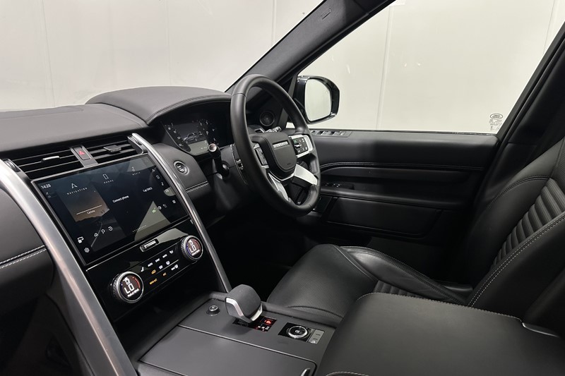2024 (74) LAND ROVER DISCOVERY 3.0 D350 Metropolitan Edition 5dr Auto 5543618