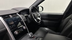 2024 (74) LAND ROVER DISCOVERY 3.0 D350 Metropolitan Edition 5dr Auto 5543618