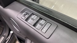 2024 (74) LAND ROVER DISCOVERY 3.0 D350 Metropolitan Edition 5dr Auto 5543589