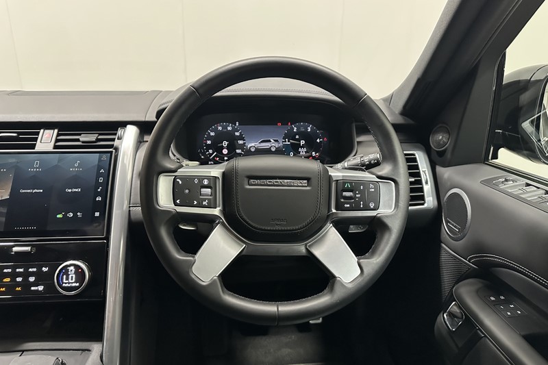 2024 (74) LAND ROVER DISCOVERY 3.0 D350 Metropolitan Edition 5dr Auto 5543584