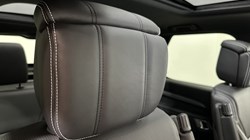 2025 (74) LAND ROVER DISCOVERY 3.0 D350 Dynamic HSE 5dr Auto 5542786