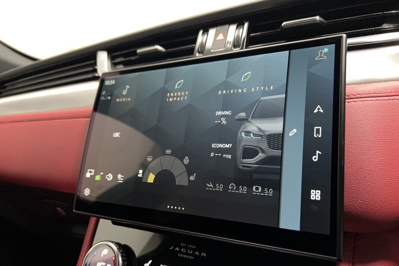2022 (22) JAGUAR F-PACE 2.0 D200 R-Dynamic S 5dr Auto AWD 5574617