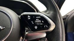 2022 (22) JAGUAR F-PACE 2.0 D200 R-Dynamic S 5dr Auto AWD 5574610