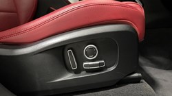 2022 (22) JAGUAR F-PACE 2.0 D200 R-Dynamic S 5dr Auto AWD 5574605