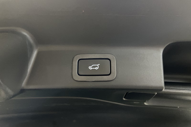 2022 (22) JAGUAR F-PACE 2.0 D200 R-Dynamic S 5dr Auto AWD 5574635
