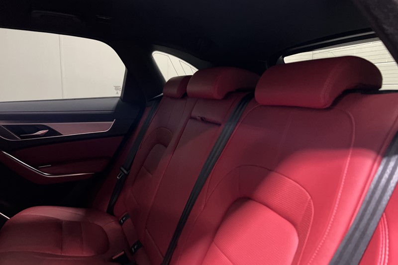 2022 (22) JAGUAR F-PACE 2.0 D200 R-Dynamic S 5dr Auto AWD 5574628