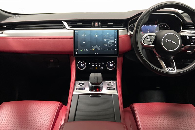 2022 (22) JAGUAR F-PACE 2.0 D200 R-Dynamic S 5dr Auto AWD 5574598