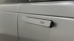 2022 (22) LAND ROVER RANGE ROVER VELAR 2.0 D200 Edition 5dr Auto 5526743