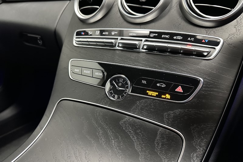 2021 (21) MERCEDES-BENZ C CLASS C200 AMG Line Night Edition Premium 5dr 9G-Tronic 5521920