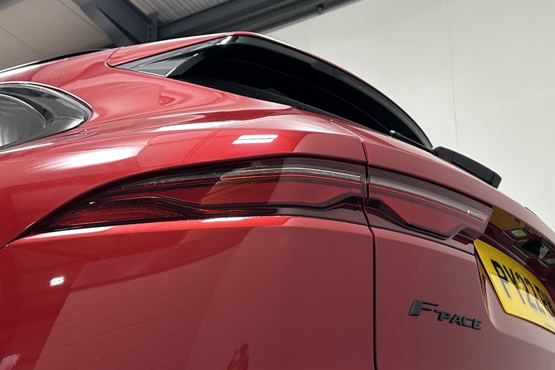 2022 (22) JAGUAR F-PACE 2.0 D200 R-Dynamic Black 5dr Auto AWD 5535529