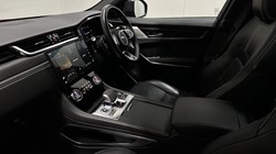 2022 (22) JAGUAR F-PACE 2.0 D200 R-Dynamic Black 5dr Auto AWD 5535519