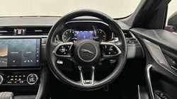 2022 (22) JAGUAR F-PACE 2.0 D200 R-Dynamic Black 5dr Auto AWD 5535495