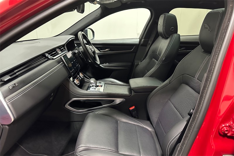 2022 (22) JAGUAR F-PACE 2.0 D200 R-Dynamic Black 5dr Auto AWD 5535487