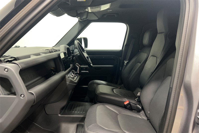 2024 (24) LAND ROVER COMMERCIAL DEFENDER 3.0 D300 Hard Top X-Dynamic HSE Auto 5524317