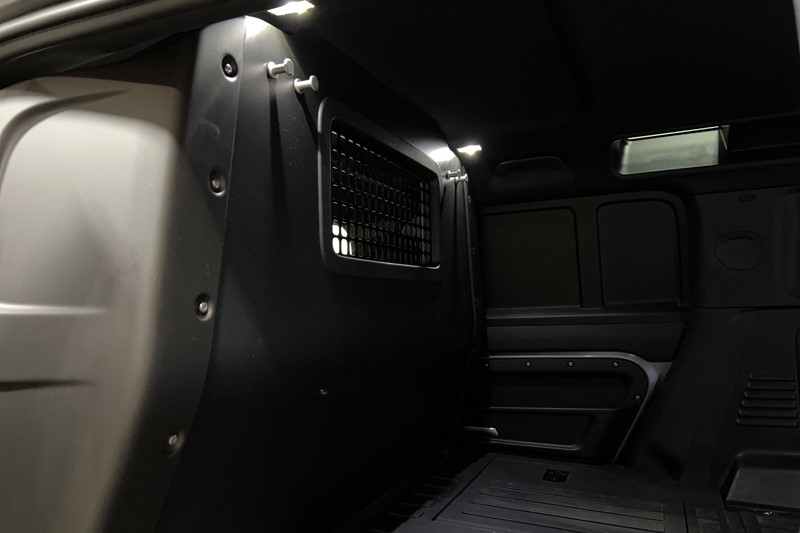2024 (24) LAND ROVER COMMERCIAL DEFENDER 3.0 D300 Hard Top X-Dynamic HSE Auto 5524358