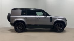 2024 (24) LAND ROVER COMMERCIAL DEFENDER 3.0 D300 Hard Top X-Dynamic HSE Auto 5524319