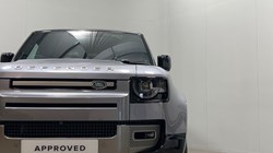 2024 (24) LAND ROVER COMMERCIAL DEFENDER 3.0 D300 Hard Top X-Dynamic HSE Auto 5524367