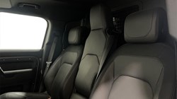 2024 (24) LAND ROVER COMMERCIAL DEFENDER 3.0 D300 Hard Top X-Dynamic HSE Auto 5524318