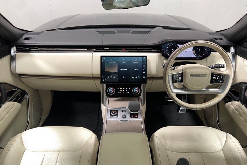 2023 (23) LAND ROVER RANGE ROVER 3.0 D350 First Edition 4dr Auto 5531278