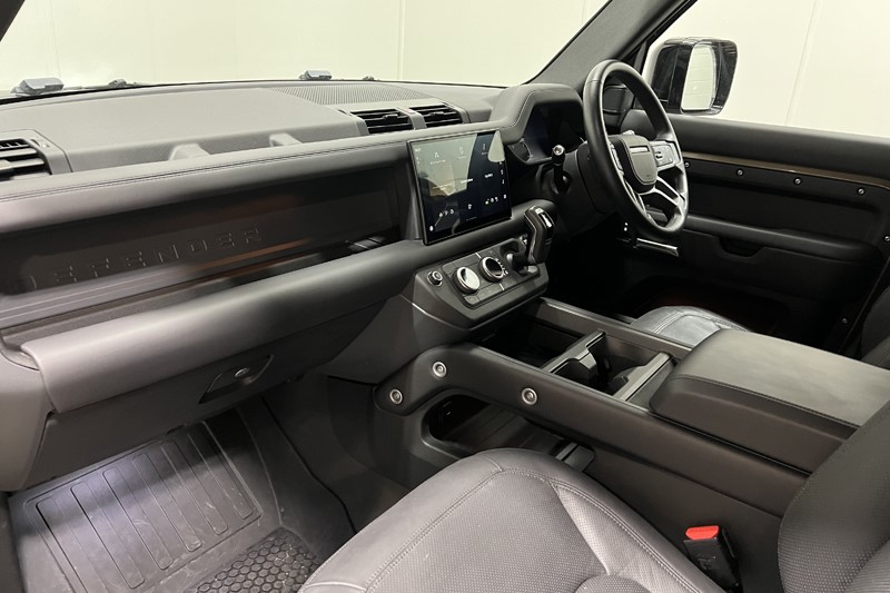 2025 (25) LAND ROVER COMMERCIAL DEFENDER 3.0 D350 Hard Top X-Dynamic HSE Auto 5550746